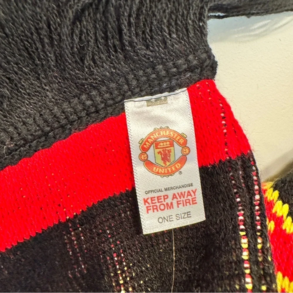 Manchester United Soccer Scarf in Red and Black Scarf